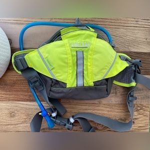 NWOT Camelbak Flashflo Fanny Pack